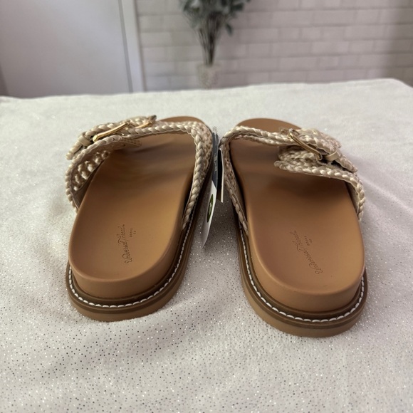 UNIVERSAL THREAD Off White Kylie Buckle Sandals - Picture 4 of 9